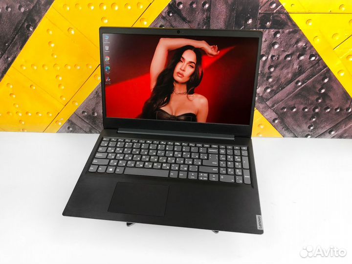 Ноутбук Lenovo ideapad AMD 8 Gb RAM