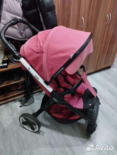 Прогулочная коляска