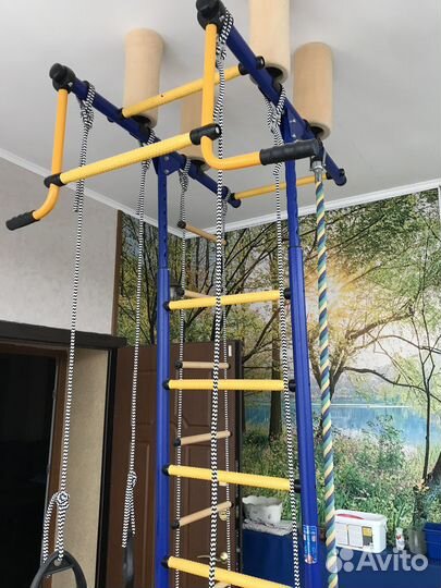 Продам спортивный уголок