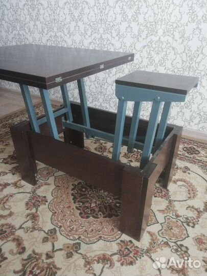 Кухонный стол