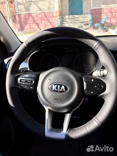 Чехол-оплётка рулевого колеса экокожа,Kia Rio 4