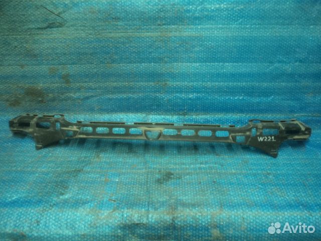 Кронштейн бампера передний Mercedes S-Class W221