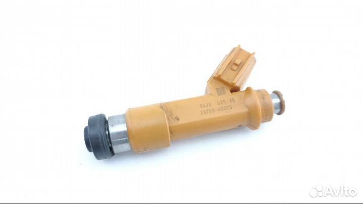 Форсунка топливная Toyota Passo KGC10 1KR 2008