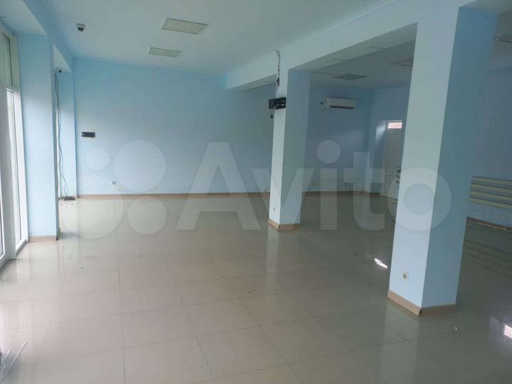 Торговая площадь, 180 м²