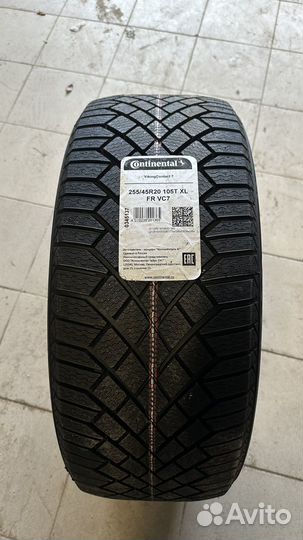 Continental ContiVikingContact 7 255/45 R20 105T
