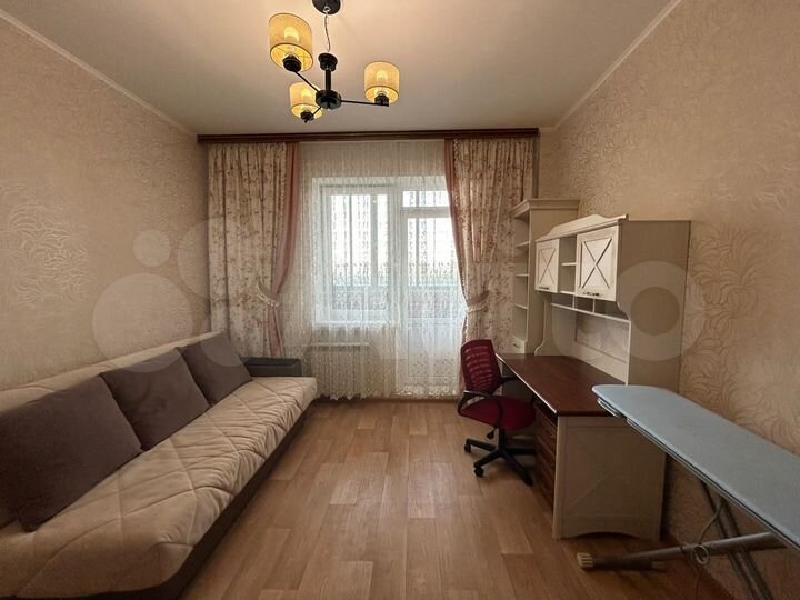 2-к. квартира, 62 м², 9/17 эт.
