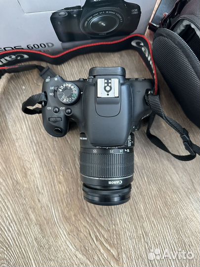 Зеркальный фотоаппарат canon 600d