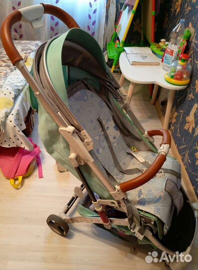 Прогулочная коляска