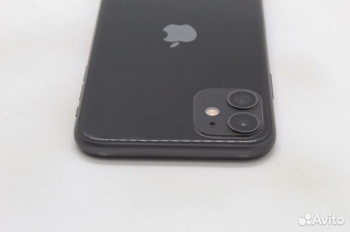 Телефон Apple iPhone 11 64Gb Black