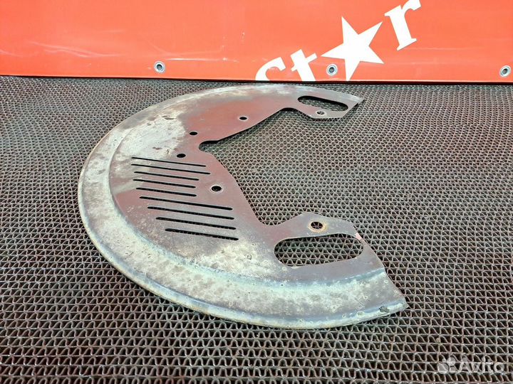 Пыльник тормозного диска правый
