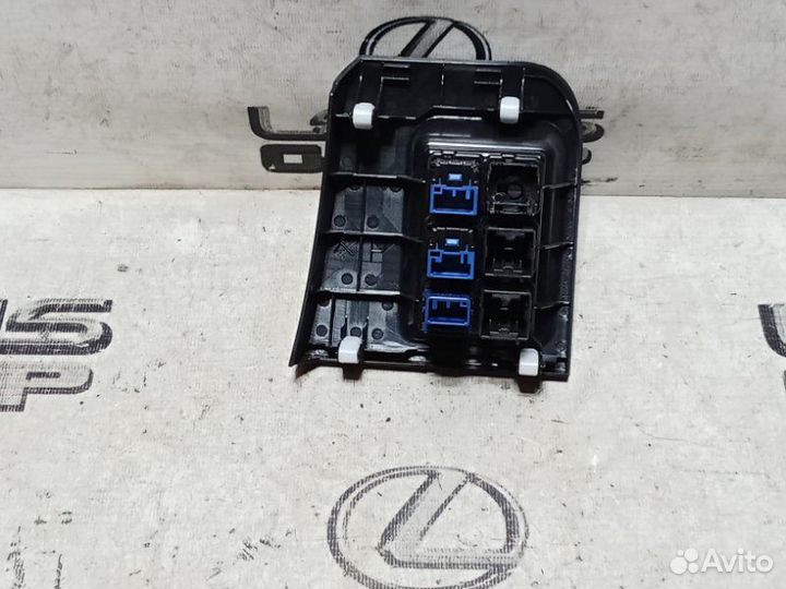 Накладка торпеды Toyota Land Cruiser Prado GDJ150