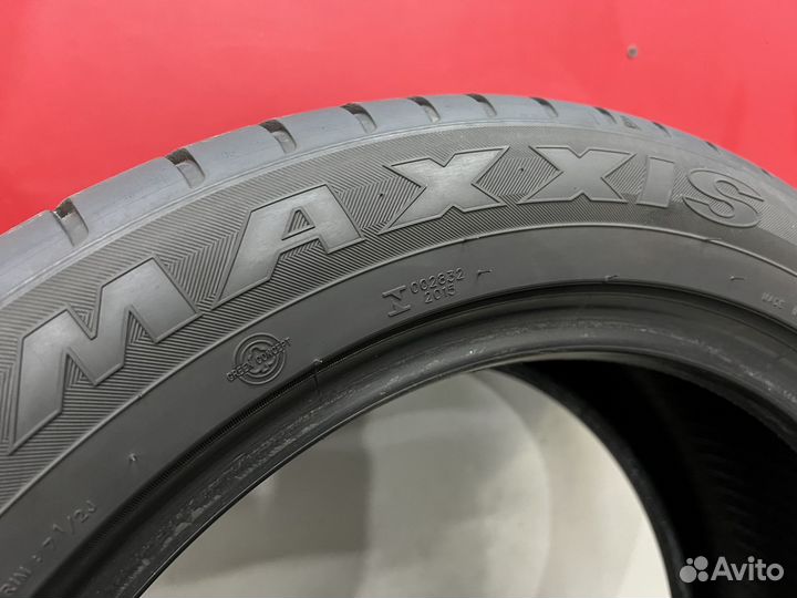 Maxxis Victra Sport VS-5 SUV 235/50 R18