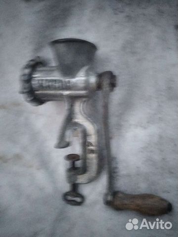 Мясорубка ручная чугунная