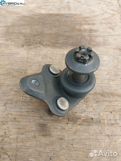 Шаровая опора передняя Toyota Prius 3 ZVW30