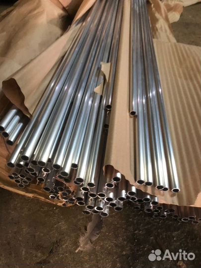 Труба алюминиевая 10