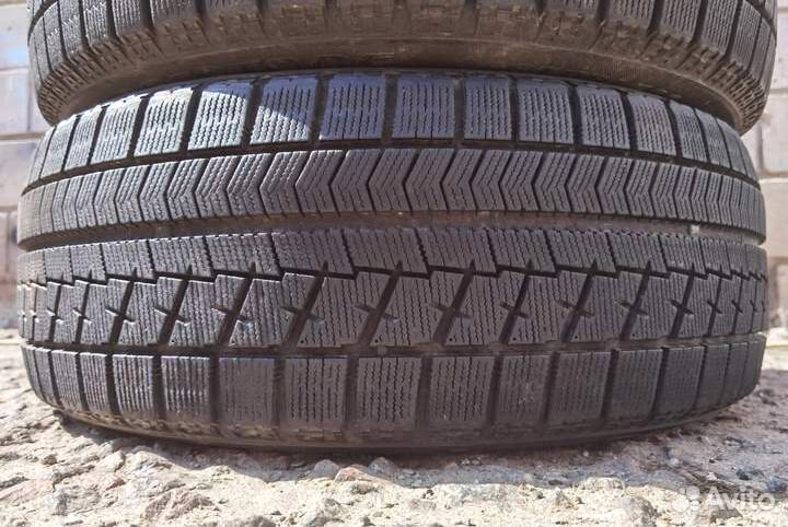 Bridgestone Blizzak VRX 205/55 R17 101V