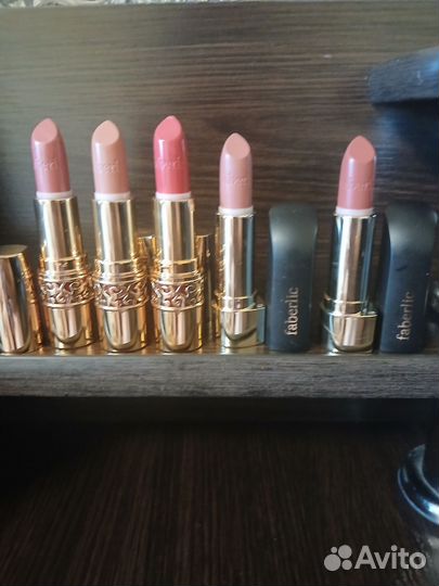 Помады faberlic,орифлейм