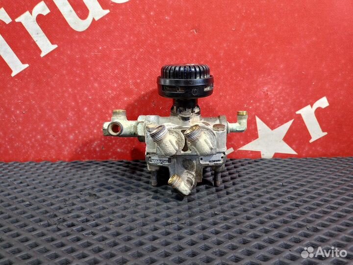 Клапан ускорительный