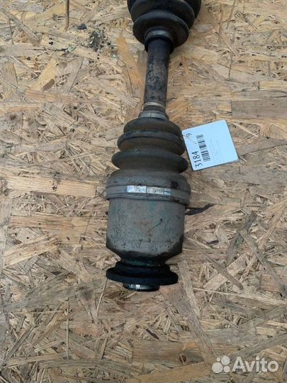 Привод (полуось) левый Kia Sportage 1 бензин 2004