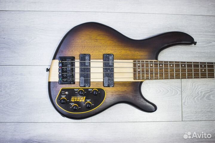 C4-Plus-zbmh-otab Бас-гитара, Cort