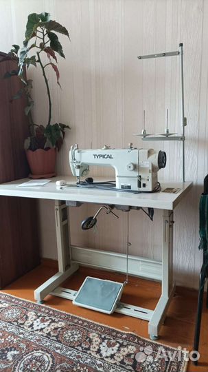 Швейная машина typical