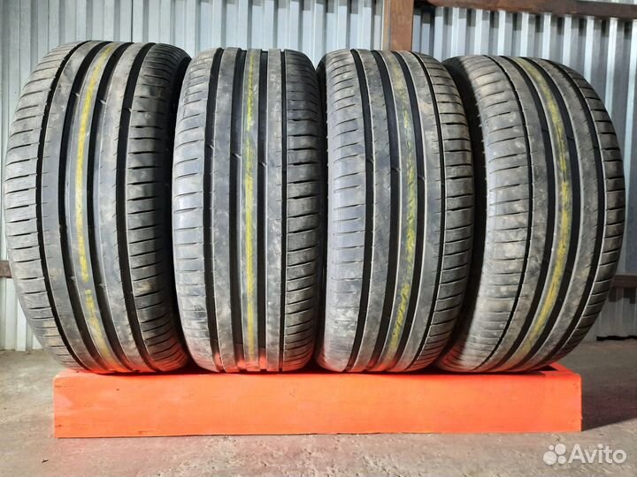 Michelin Pilot Sport 4 SUV 275/50 R21