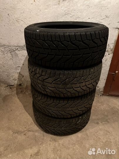 Kormoran Snow 235/45 R18