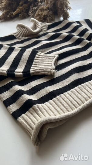 Новый полосатый детский свитер с горлом