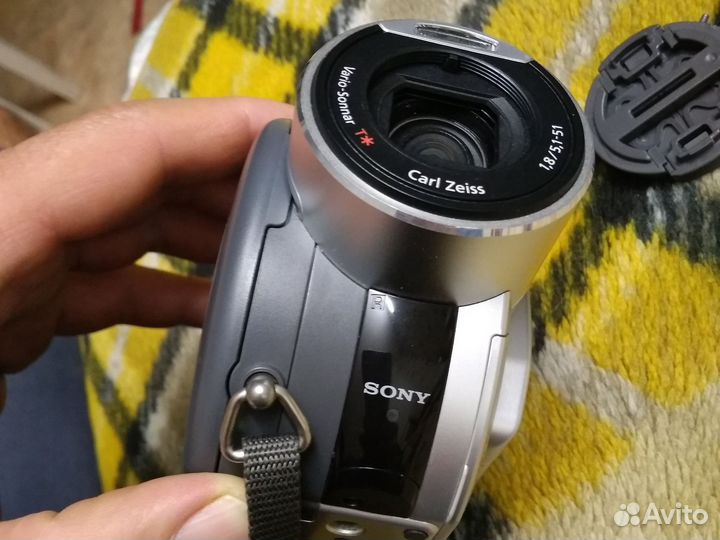 Видеокамера sony