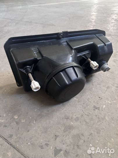 Фара правая ваз 2107