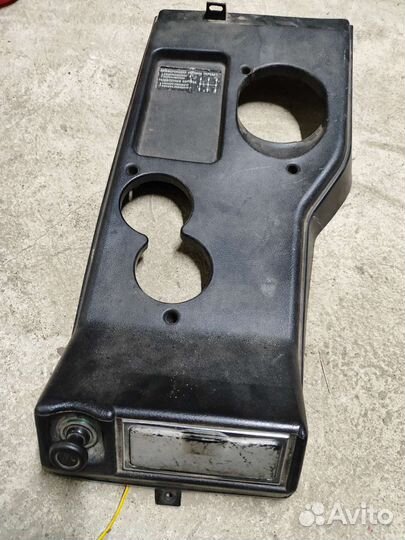 Накладка тоннеля пола нива