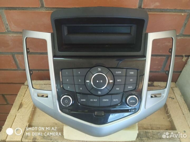 Штатная магнитола на chevrolet cruze
