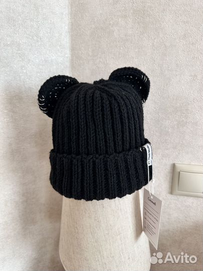 Шапка с пирсингом