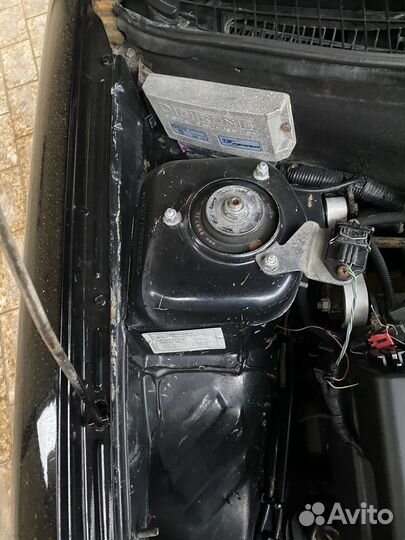 Капот приора