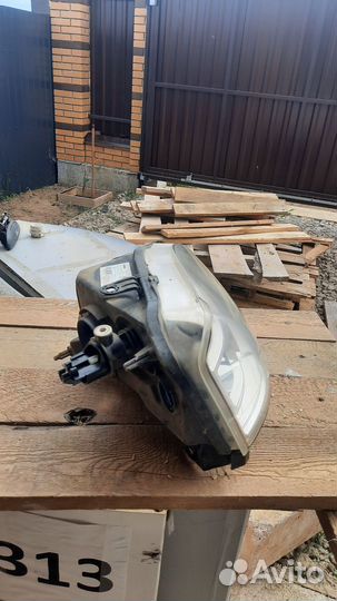 Фара правая на Рено Логан