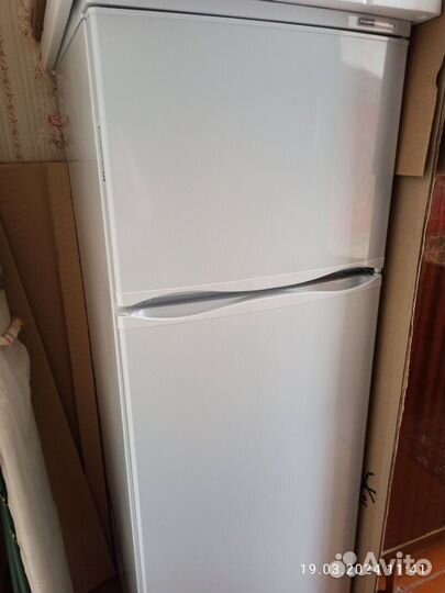 Холодильник новый Атлант