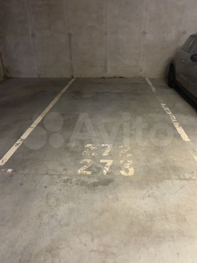 Машиноместо, 12 м²