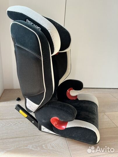 Автокресло Recaro monza nova