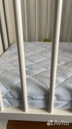 Кроватка детская с матрасом