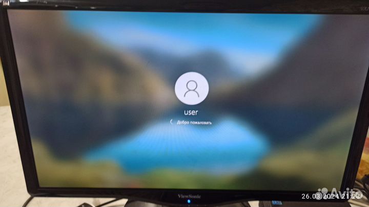 Монитор 24 дюйма