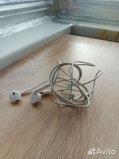 Наушники для Айфона