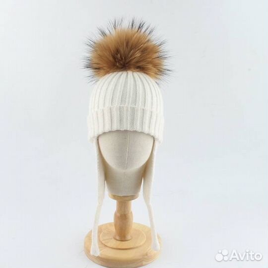 Шапка зимняя с помпоном