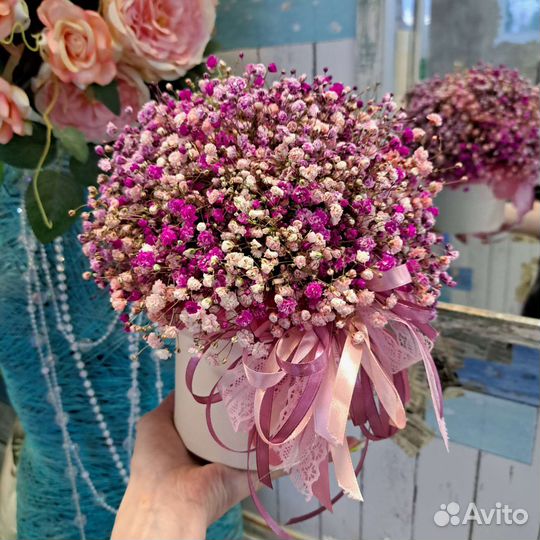 Нежная коробочка с гипсофилой