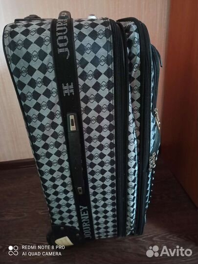 Чемодан на колесах