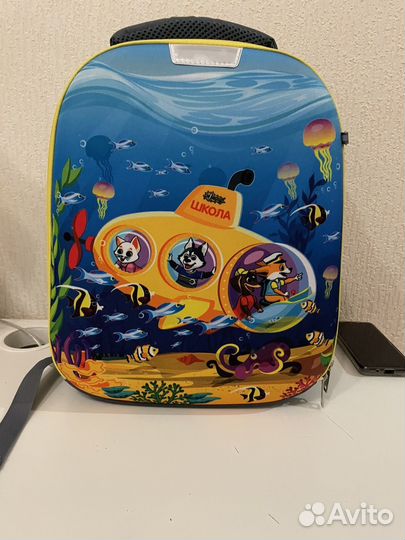 Портфель школьный новый