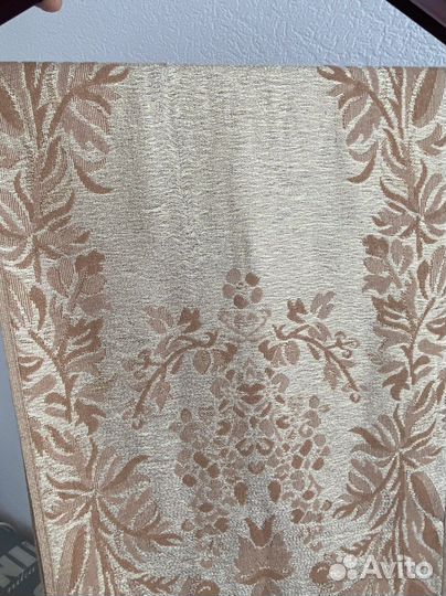 Шарф-палантин золотисто-бежевого цвета