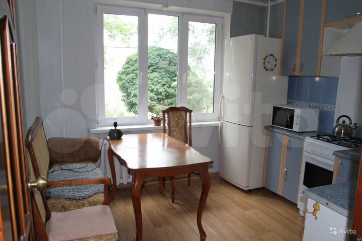 2-к. квартира, 50 м², 2/5 эт.
