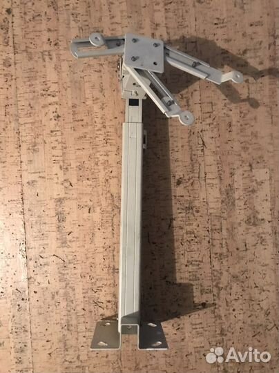 Кронштейн для проектора