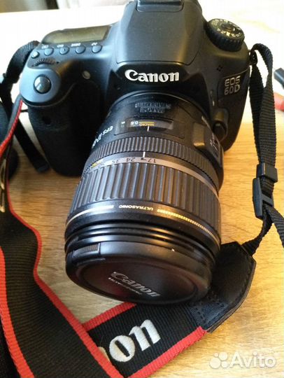 Фотоаппарат Canon EOS 60D и объектив EF-S 17-85mm