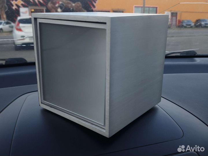 Настенный светильник